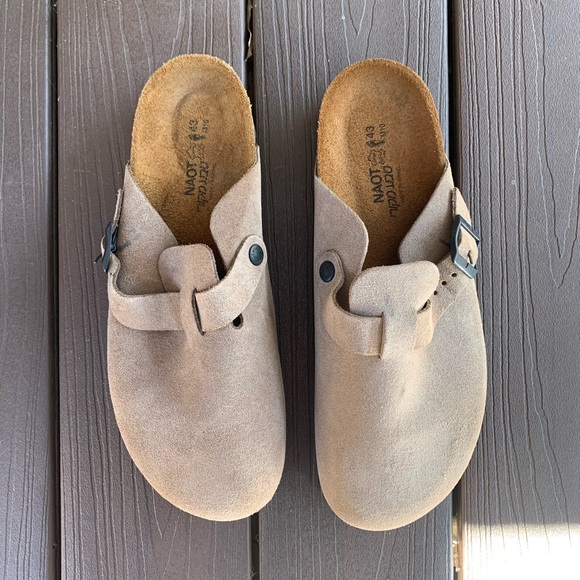 mens suede clogs